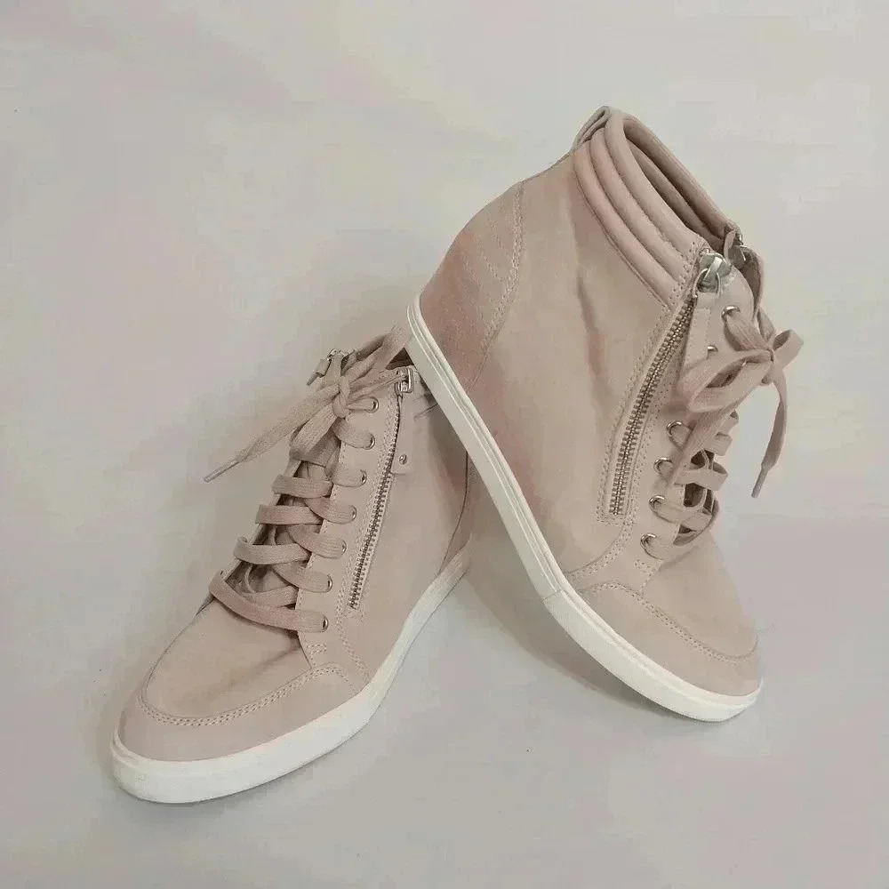 Linea Paolo Niya Hidden Wedge Sneaker, Blush Pink, Size 8.5